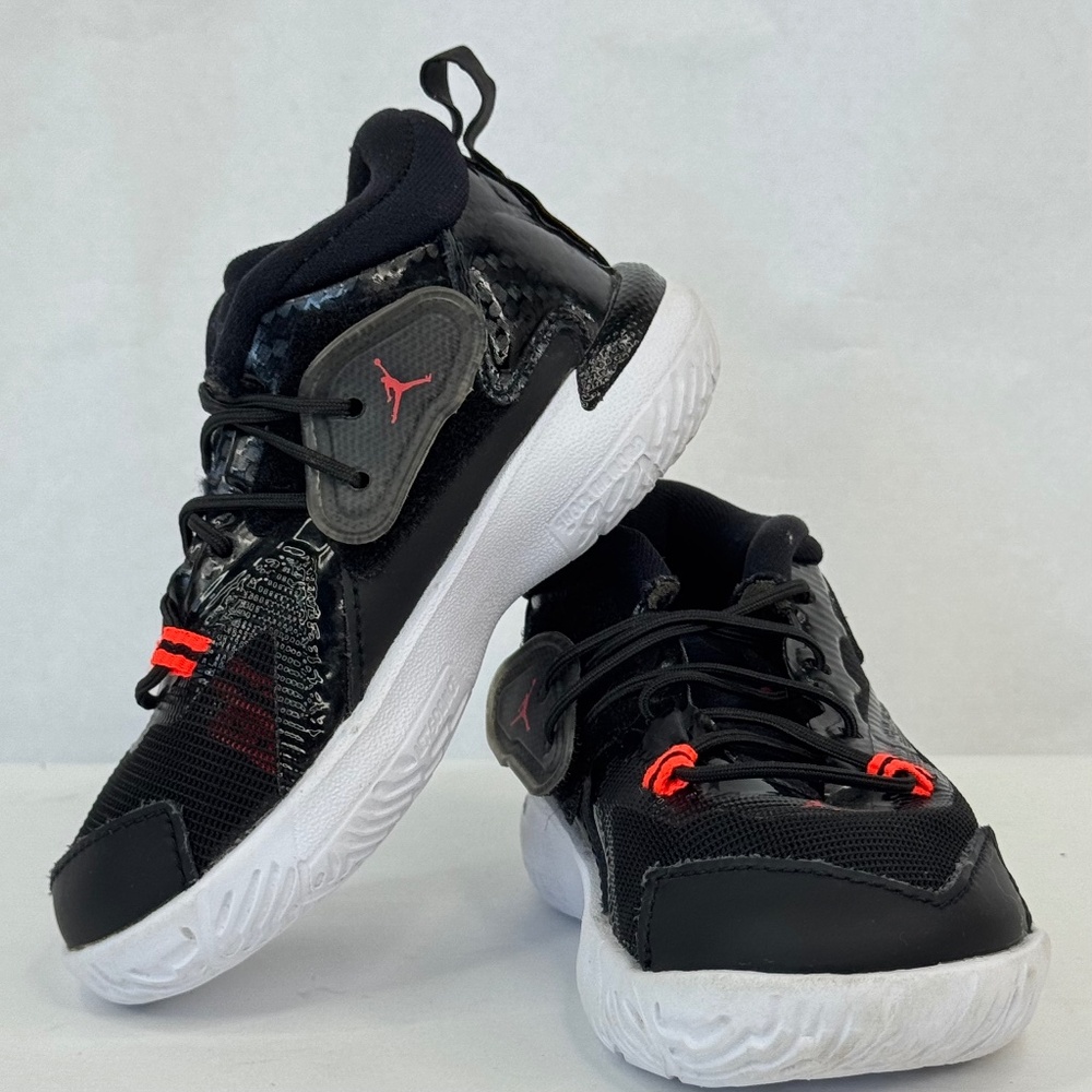 Nike Jordan Zion 1 BT Bloodline Toddler Shoes Size 6 Black Bright Crimson White